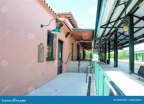 Train Station, South Florida Stock Image - Image of rail, leaves: 76262239