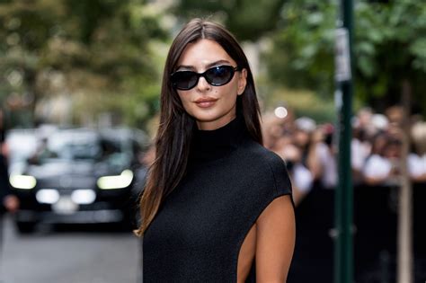 Emily Ratajkowski Braless Sideboob Calvin Klein Nyfw Hot Celebs Home