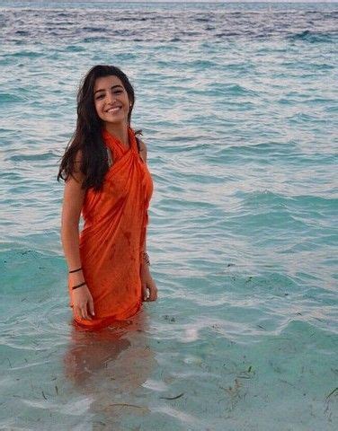 7 Hot Sexy Luciana Zogbi Bikini Pics