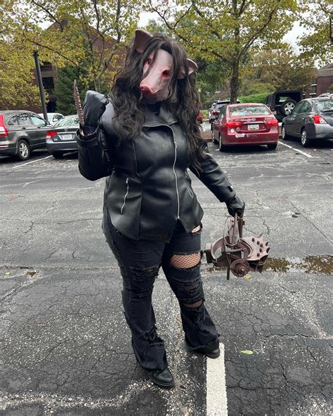 [OC] Pig Leather Cosplay : r/deadbydaylight