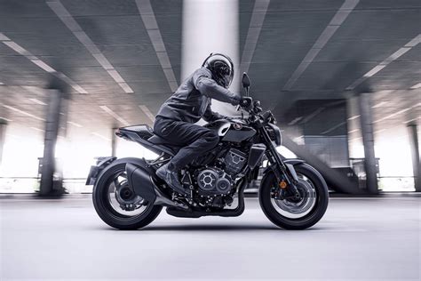 2023 Honda CB1000R Gets New Black Edition Shifting Gears