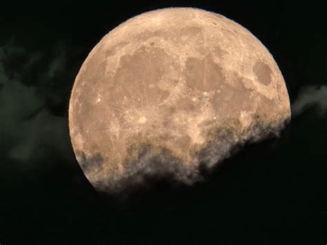 Superluna Albastra Va Lumina Cerul In Aceasta Noapte