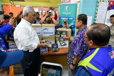 Bakul Rahmah KPT UMP Bantu Mangsa Banjir Kota Tinggi UMPSA News