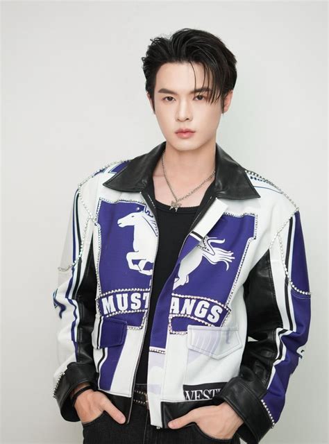 Pin By Leah Moulder On Babe Tanatat Thailand Actor In Actors