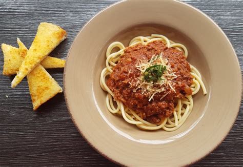 Kelly's Hidden Vegetable Bolognese - Real Recipes from Mums
