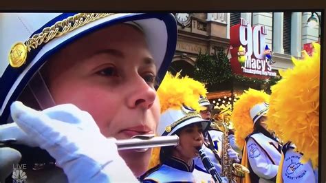 West Virginia University Marching Band Opens Macys 90th Thanksgiving