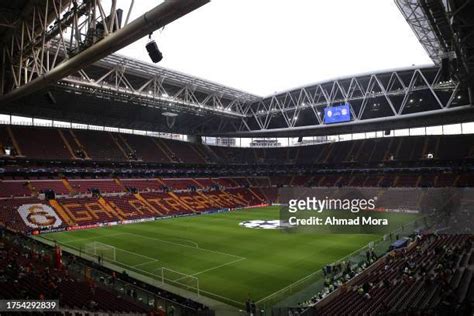 90,066 Galatasaray Stadium Stock Photos, High-Res Pictures, and Images ...