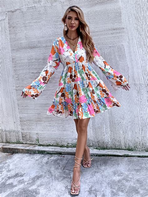 Vestido Smock Con Estampado Floral Manga De Campana Bajo Con Fruncido