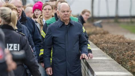 Scholz Dankt Helfern In Flutgebieten Und Stellt Bundeshilfen In