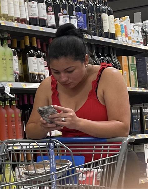 Latina Spandex And Cleavage Spandex Leggings Yoga Pants Forum