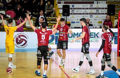 Serie B Domotek Volley Reggio Calabria A Tamburo Battente