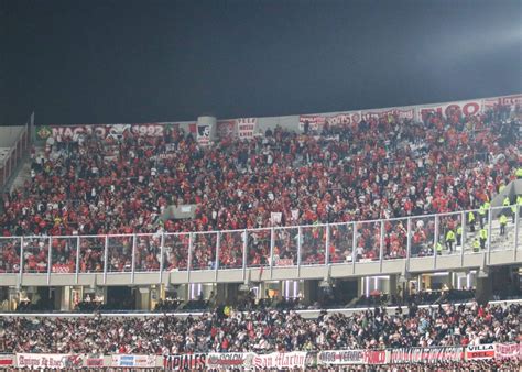 Torcedores do Inter relatam injúrias raciais no Monumental em partida