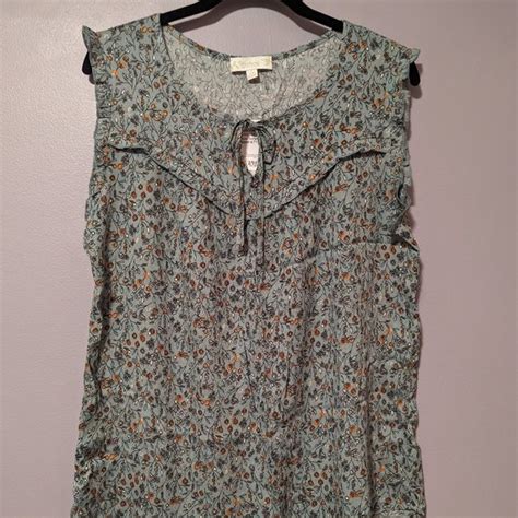 Suzanne Betro Tops Nwt Suzanne Betro Sleeveless Floral Front Tie