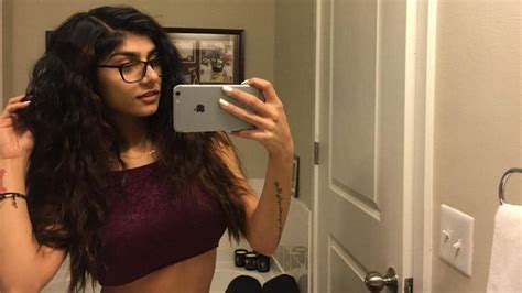 Mia Khalifa Notorious Porn Star Under Fire For Virgin Mary Tweet