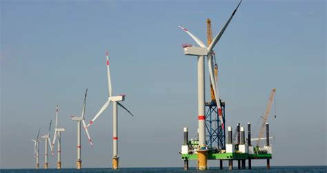 Rhode Island Opens First Us Offshore Wind Farm •