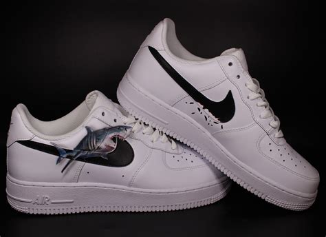 Nike Tiburon Blancas Y Negras Atelier Yuwa Ciao Jp