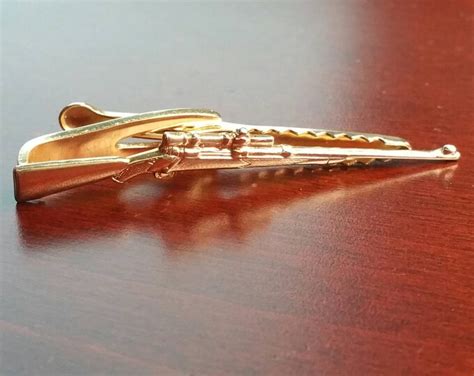 Vintage Rifle Tie Clip 1960 S Hickok Vintage Tie Bar Accessory For Hunters Shooting Sports