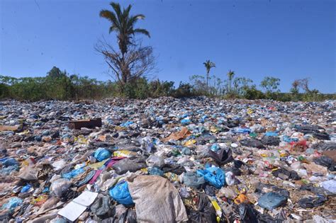 Semana da Água descarte incorreto de lixo contamina lençol freático