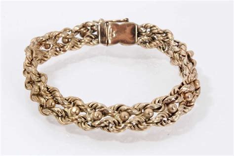 Lot 466 9ct Gold Bracelet