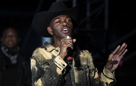 Old Town Road By Lil Nas X Is Now The Longest Running Us Hip Hop