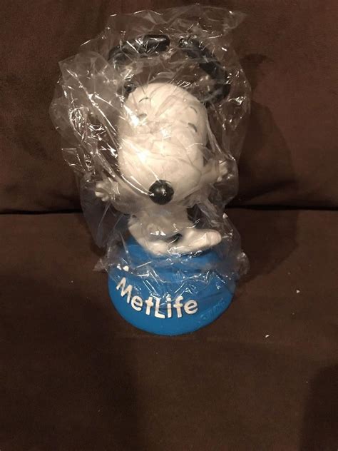 Metlife Peanuts Snoopy Character Bobblehead W/Original Box Mint ...