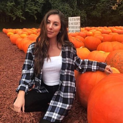 Ashleigh Is A Bikini Clad Cutie Barnorama