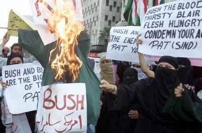 Pakistanis Burn An Effigy Of Pres Bush At Karachi Flickr