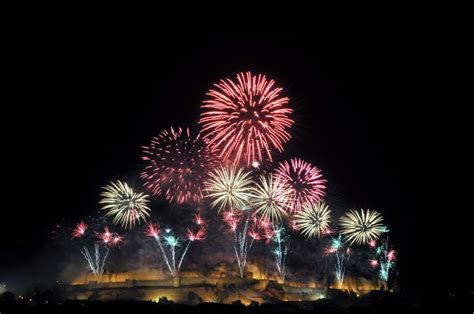 Où Voir Le Feu Dartifice Du 14 Juillet Dans La Région Découvrez