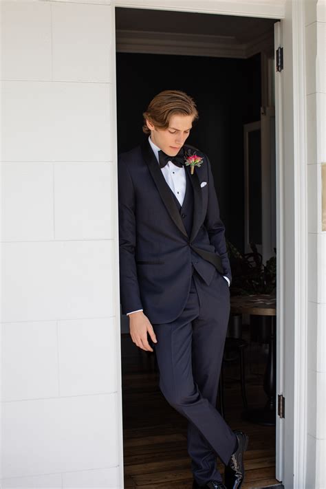 Oxford Suit - Peppers Formal Wear