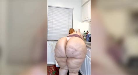 White Huge Bbw Show Her Fat Ass And Belly 6 ThisVid