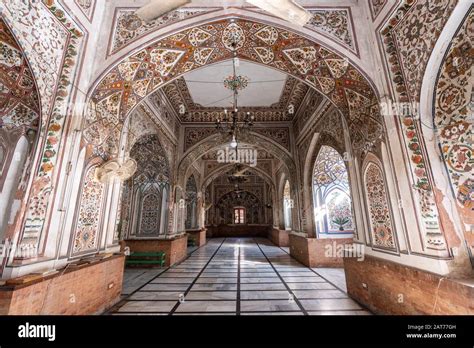 Islamic art and architecture examples in Mahabat Khan mosque in Peshawar, Khyber Pakhtunkhwa ...