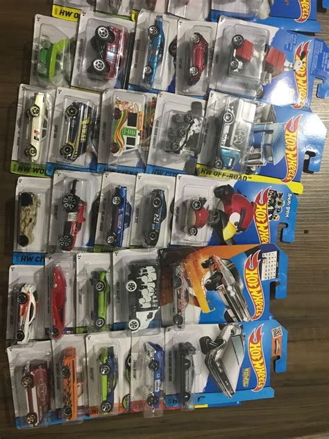 Colecao 45 Miniaturas Hot Wheels Escala 1 64 Cedulas R 410 00 Em Mercado Livre