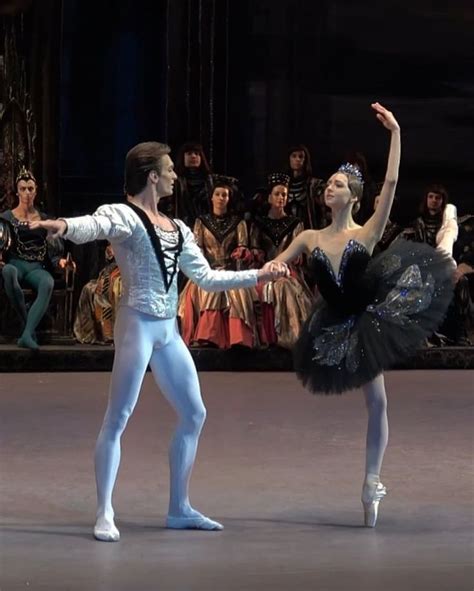 Pin By AnnaBlochl On Bolshoi Ballett Male Ballet Dancers Ballet