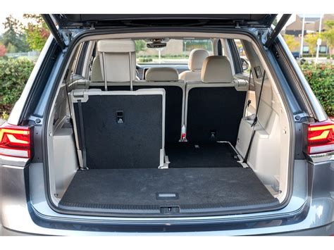 2024 Volkswagen Atlas Cargo Space - Ilsa Nikoletta