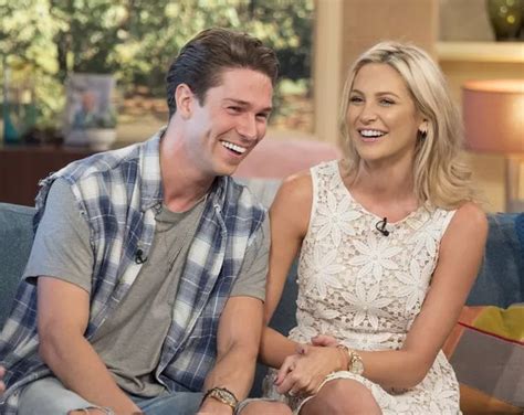 Stephanie Pratt And Joey Essex Have Steamy Snog In Pool On Their First Date Irish Mirror Online