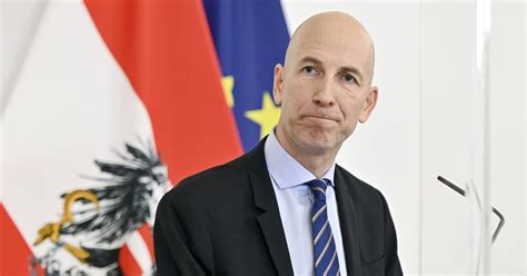 Neuer Arbeitsminister Zur Aktuellen Lage Am Arbeitsmarkt