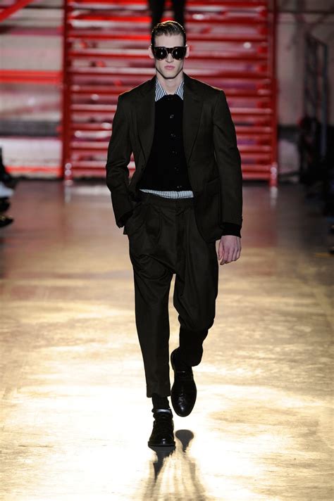 Cerruti Fall/Winter 2014 | Paris Fashion Week – The Fashionisto