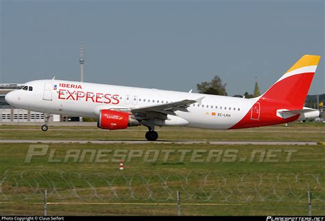 EC LKH Iberia Express Airbus A320 214 Photo By Claus Seifert ID