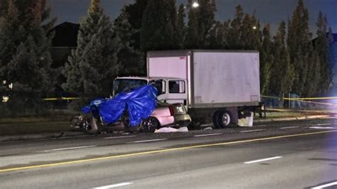 2 Dead Following 2 Vehicle Collision In Mississauga Cbc News