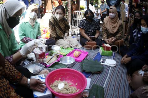 Pelatihan Pembuatan Nugget Nabati Antara Foto