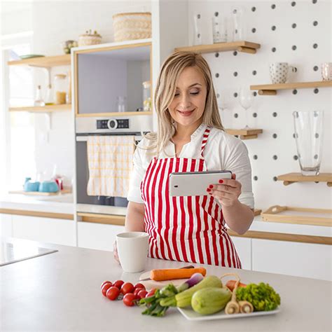 Armoire de cuisine en bois moderne: 5 idées pour votre maison | Idées-Range