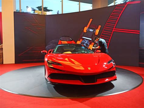 Ferrari Sf Stradale Meluncur Di Indonesia Supercar Phev Bertenaga