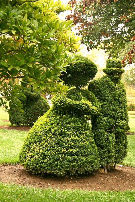 Cool Columbus: Topiary Garden