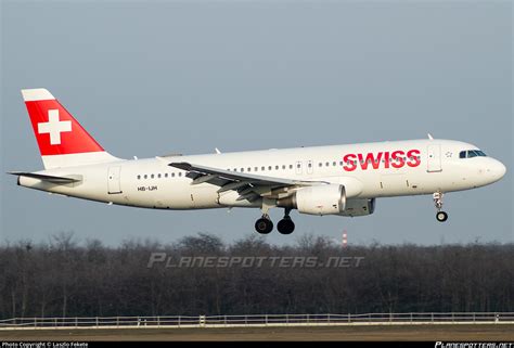 HB IJH Swiss Airbus A320 214 Photo By Laszlo Fekete ID 468699