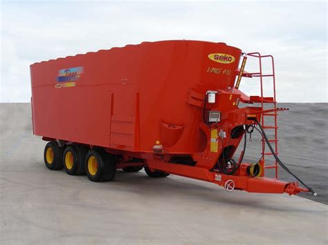 Tiger V3 VMS VML Unifeed Mixing Wagons Trailed Vertical Seko Industries