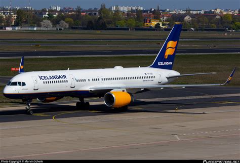 Tf Isr Icelandair Boeing Wl Photo By Marvin Schenk Id