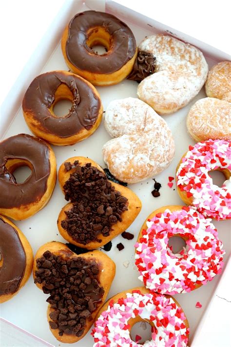 Dunkin' Donuts Valentines Day Flavors Are Here! - Momdot.com