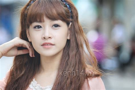 Những hot girl ứng xử khôn ngoan trước rắc rối