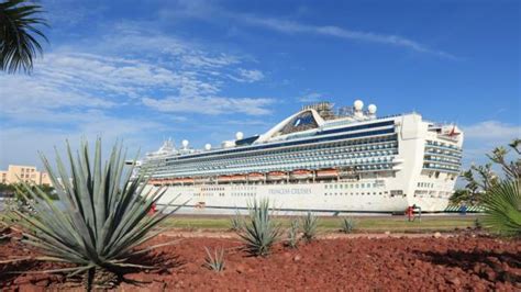 Arriba El Crucero Grand Princess A Puerto Vallarta