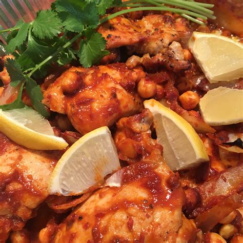 One Pot Harissa Chicken With Chickpeas And Yogurt